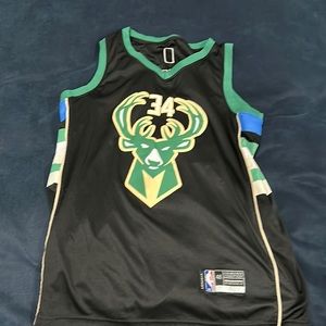 Giannis Antetokounmpo Jersey Nike #34!